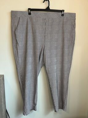 TORRID nwot Black & White Plaid Dress Pants with Pockets